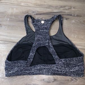lululemon sports bra!!